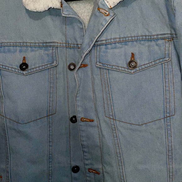 Brooklyn Cloth Jean Jacket w/ fluffy inside - Picture 2 of 6